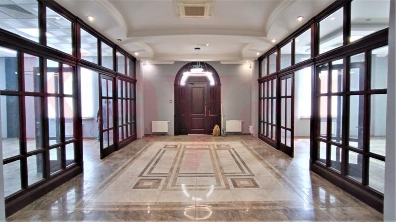 Офис, 387 м²