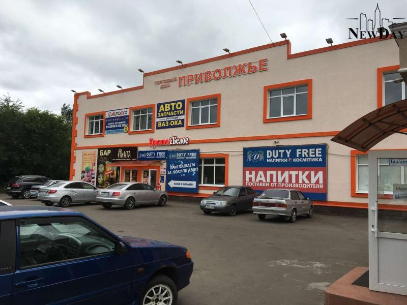 Торговая площадь, Самарская область, Сызрань, ул. Жуковского, 10Г. Фото 1