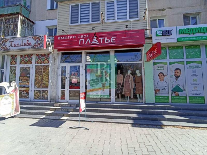 Торговая площадь, Севастополь, мкр Камышовая Бухта, пр-т  Героев Сталинграда, 24А. Фото 1
