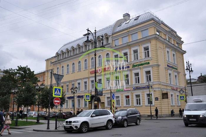 Торговая площадь, Санкт-Петербург, Центральный р-н, МО Смольнинское, пр-т  Чернышевского, 18. Фото 1