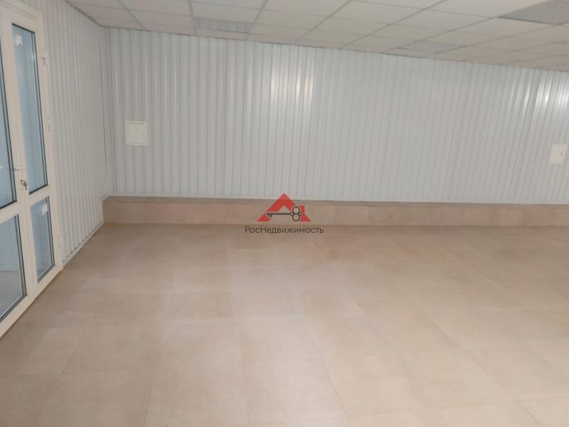 Торговая площадь, 304 м²