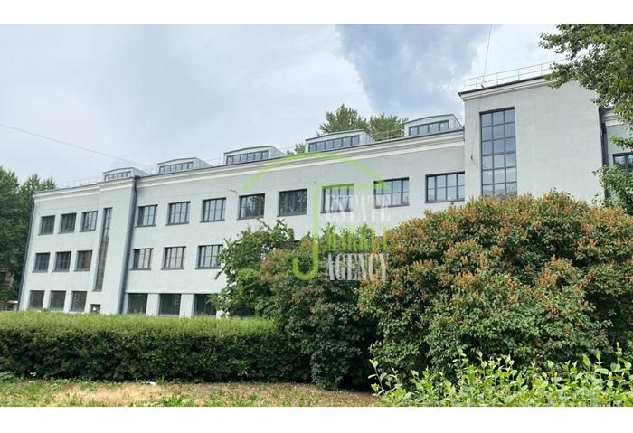 Торговая площадь, 3300 м²