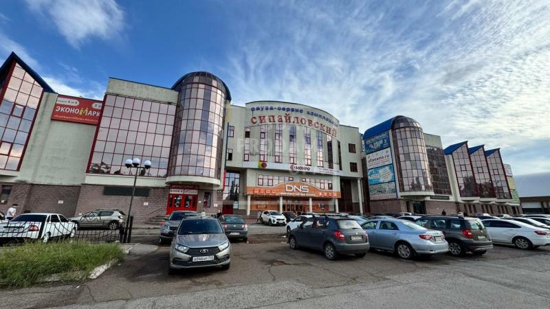 Торговая площадь, 1 200 м²