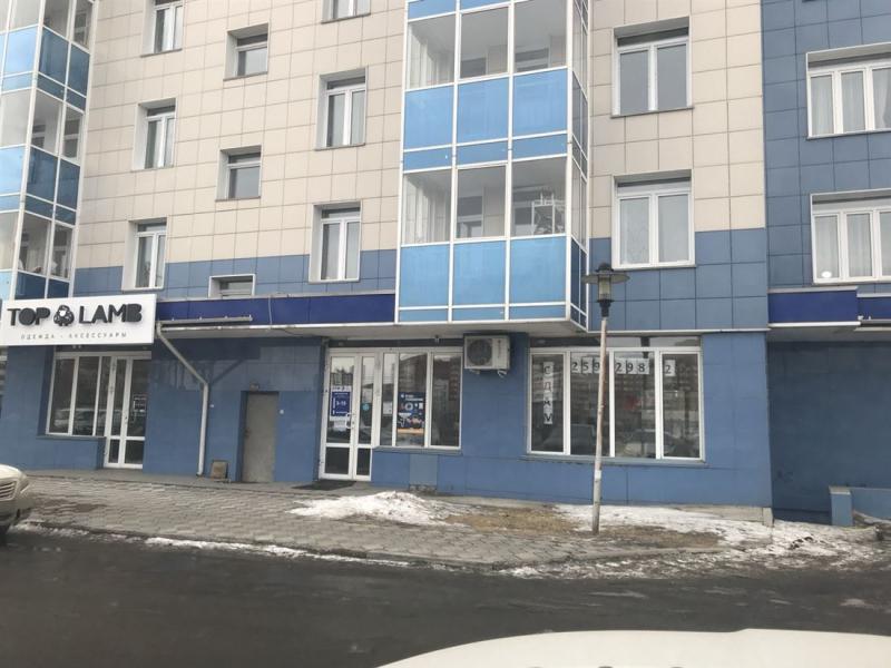 Торговая площадь, Красноярский край, Красноярск, Советский р-н, мкр Взлётка, ул. Алексеева, 39. Фото 1