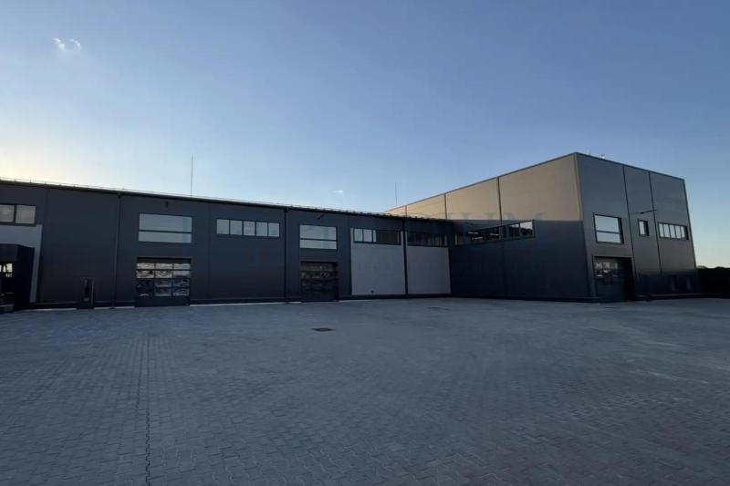 Склад, 2 215 м²