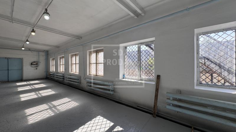 Склад, 215 м²