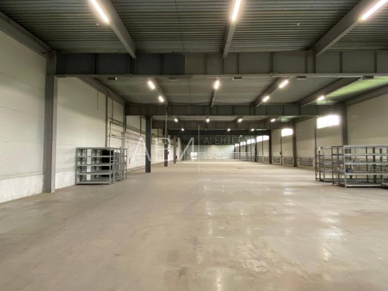 Склад, 2 800 м²