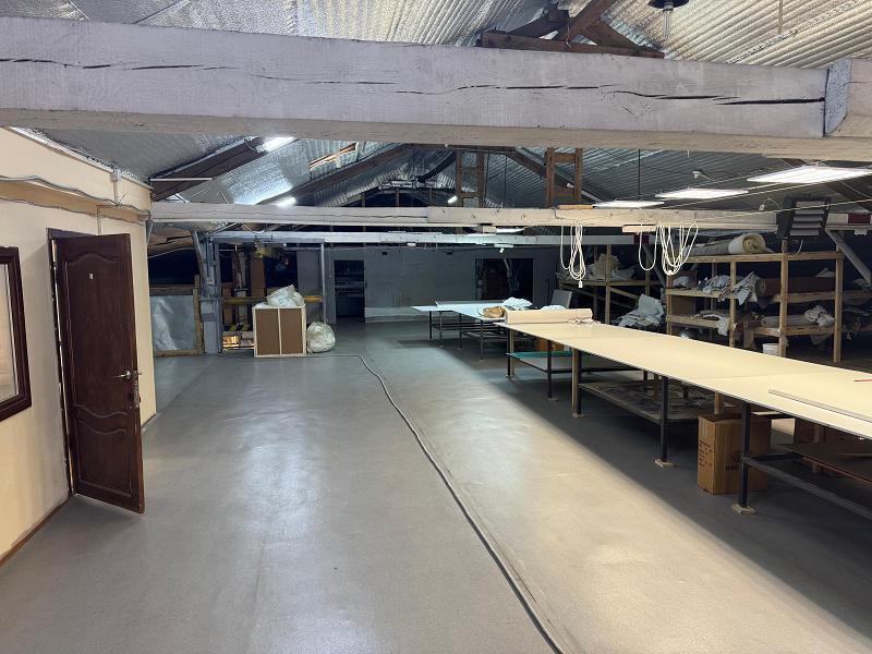 Склад, 1 900 м²