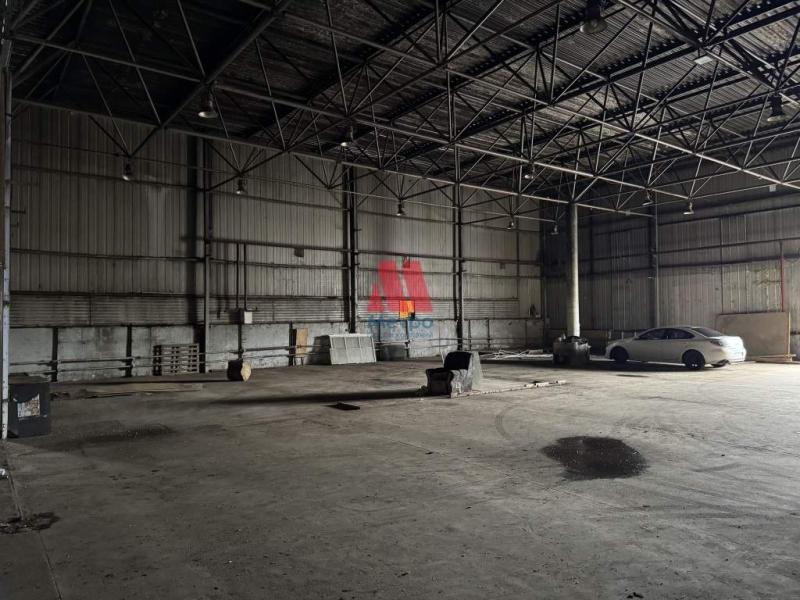 Склад, 2 000 м²