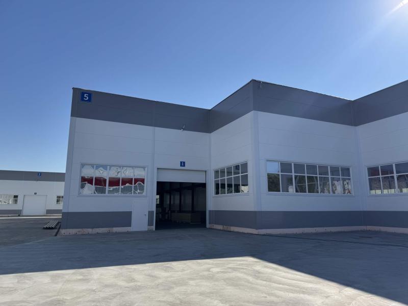 Склад, 2 500 м²