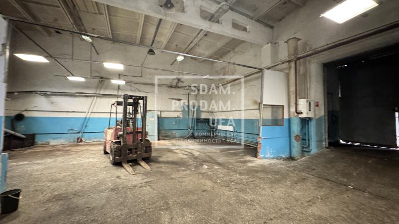 Склад, 438 м²