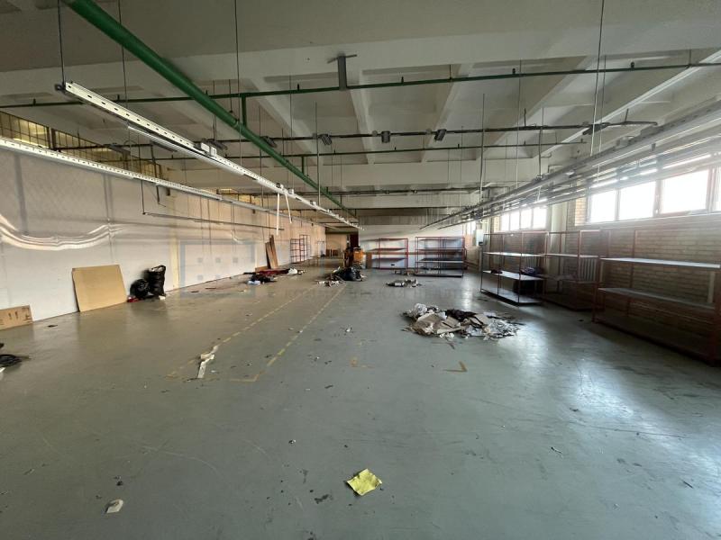 Склад, 706 м²