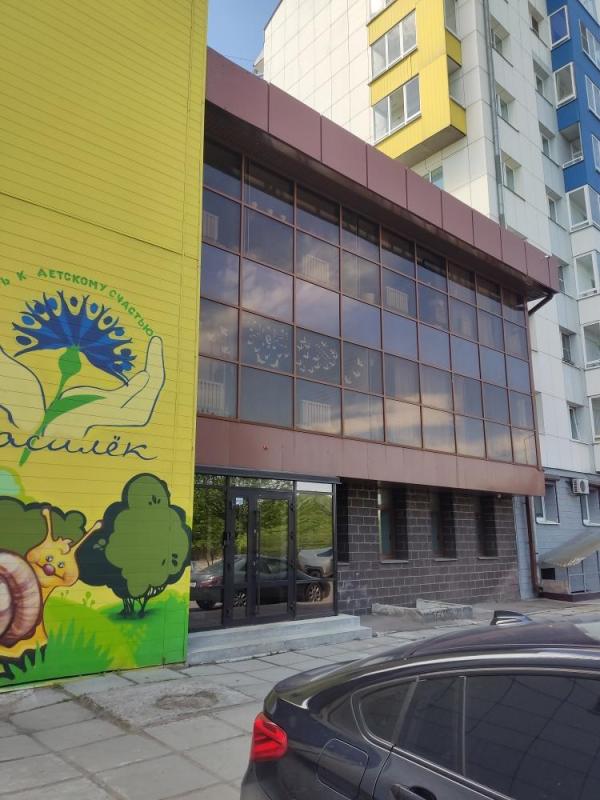 Готовый бизнес, 712 м²